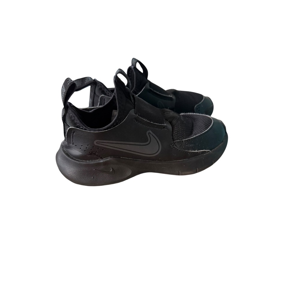 Nike Flex Runner 3 Kids Size 1Y Black Slip On Running Sneakers Unisex Girls Boys
